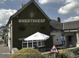 Wheatsheaf Inn, Bar Hill，位于Onneley的酒店