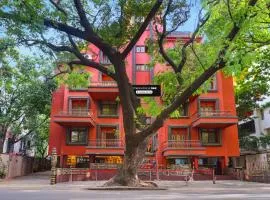 Super Townhouse Oak Prabhat Road