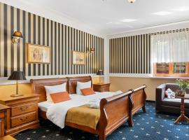 卡托维兹 - 霍茹夫贝拉诺塔钻石酒店，位于霍茹夫的酒店