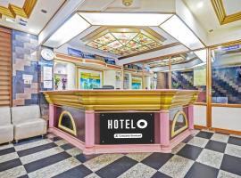 Super Hotel O East Nada，位于古鲁瓦尤尔的酒店