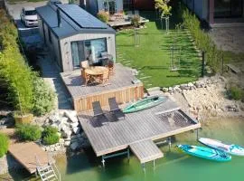 Kolokemp pri súkromnom jazere Boldog