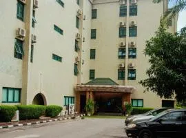 Denis Hotel - Abuja