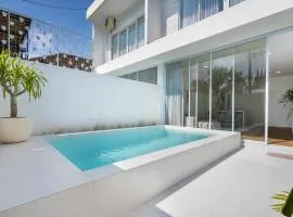 Dreamland 1BR Villa with Private Pool 3 min Walk to Beach, Pecatu