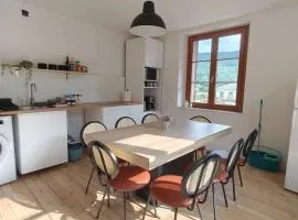 Appartement rénové vue montagne à Bussang centre