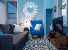 Jungle House Luxury Homes - Columbus Downtown Short North - Near Convention Center & Nationwide Arena - Free Parking - Pet Friendly - Over 5,800 Five Stars