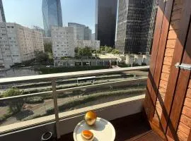 Appartement cosy à Paris en métro -balcon & wifi