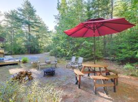 17 Mi to Acadia Cottage Near Downtown Ellsworth!，位于埃尔斯沃思的酒店