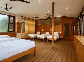 The Park Resort, Bir Billing #Prime Location # Luxury rooms # Near Bir Billing Paragliding # Restaurant # Parking # Property of the year，位于比尔瓦的酒店