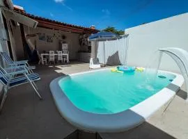 Casa c 4 suites, Piscina, Churrasqueira e Garagem