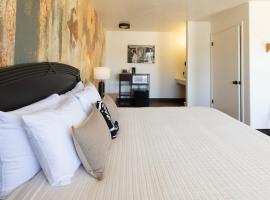 The Golden Spur Hotel，位于潘圭奇的酒店