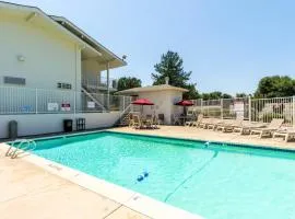 雷丁中央6号汽车旅馆