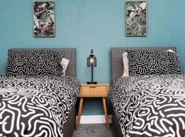 2Bed House-Free Parking