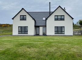 Tigh an Fhearainn B&B Low Road Portskerra Melvich Thurso KW14 7YL，位于瑟索的酒店