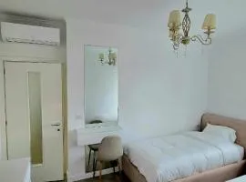 Luxury lakeview apartment