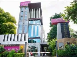 Regenta Central the Crystal Kanpur,