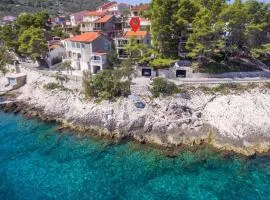 Holiday Home Prigradica 05