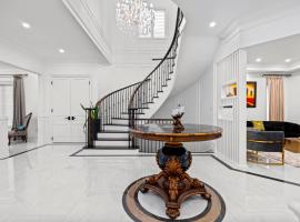 GLOBALSTAY Luxury 4-Bedroom House near Wonderland with Free Parking，位于沃恩的酒店