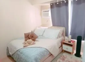 Moore HQ 1BEDROOM Avida Tower 2