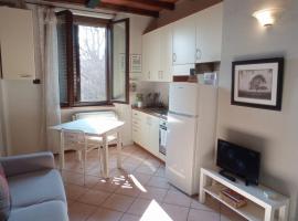 路易莎度假屋，位于帕尔马的酒店