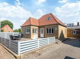 6 person holiday home in Højer