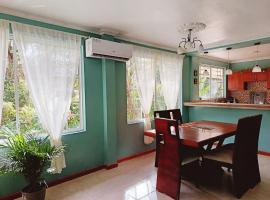 Casa bambú con desayuno，位于普约的酒店