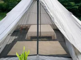 Traumhaftes Glamping-Zelt in unberührter Natur