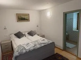 Avio's apartment