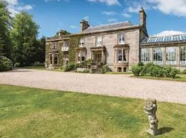 Escape to Serene Georgian Estate, near Edinburgh