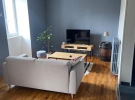 Le Rive & Chêne Apartment，位于欧里亚克的酒店