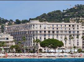 Palais Miramar，位于戛纳的酒店