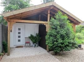 Ferienhaus Brauner Hirsch，位于策勒的酒店