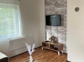 Tara Nest，位于卡鲁德杰尔斯科巴尔的酒店