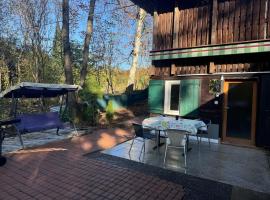 Holiday Cottage by the River - Th&ouml;rishaus Bern，位于Th&ouml;rishaus的乡村别墅