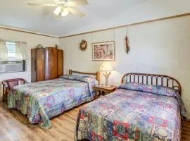 Studio w/ Trail Access: 8 Mi to Lake Whitney St Pk