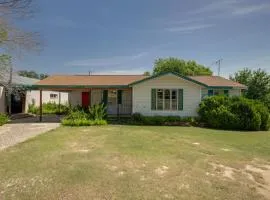 Hike From Your Door! Pet-Friendly Whitney Home
