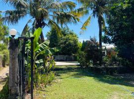 Kita garden homestay lakey，位于Huu的酒店