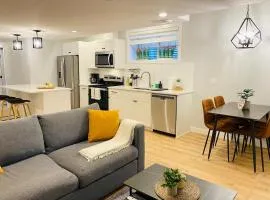 The Private Central Edmonton Suite - Comfortable & Fully-Equipped Basement Suite