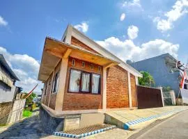 OYO 94767 Griya Djati Syariah 1