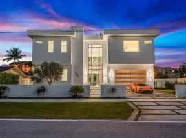 Luxury New Modern Beach Mansion in BEST Location!