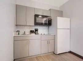 Suburban Studios Biloxi North Area