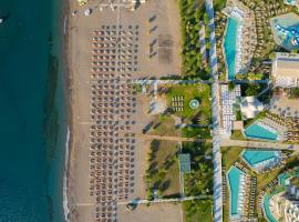 Pegasos Deluxe Beach Hotel，位于法里拉基的酒店