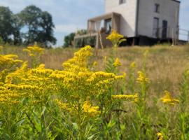 Dzika Warmia- Retreat in the Wild，位于Glebisko的酒店