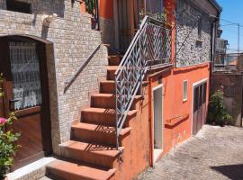 La Casa Arancione，位于Lacedonia的酒店