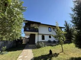 Къща за гости Сияйна Зора