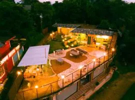Jaadooghar Madcap Mudhouse
