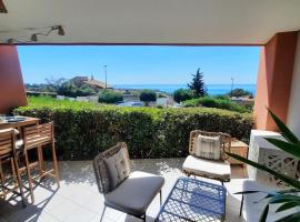 Appartement vue mer - Calme - Parking - Tennis - Piscine été，位于塞特港的酒店