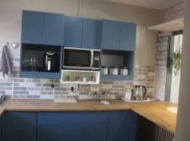 6 Bayview Seaside Apartment