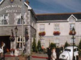 Flynn's Shannon Key West Hotel，位于Rooskey的酒店