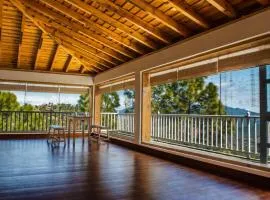 Kasar Rainbow Yoga Retreat