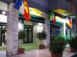 soggiorni & pernottamenti TURNONE，位于塔兰托的浪漫度假酒店